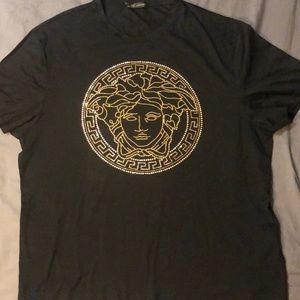 medusa logo t shirt